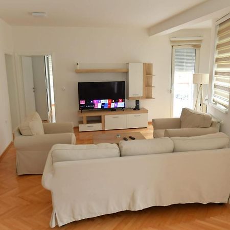 Dobi Apartmani Wing Jagodina Exteriér fotografie